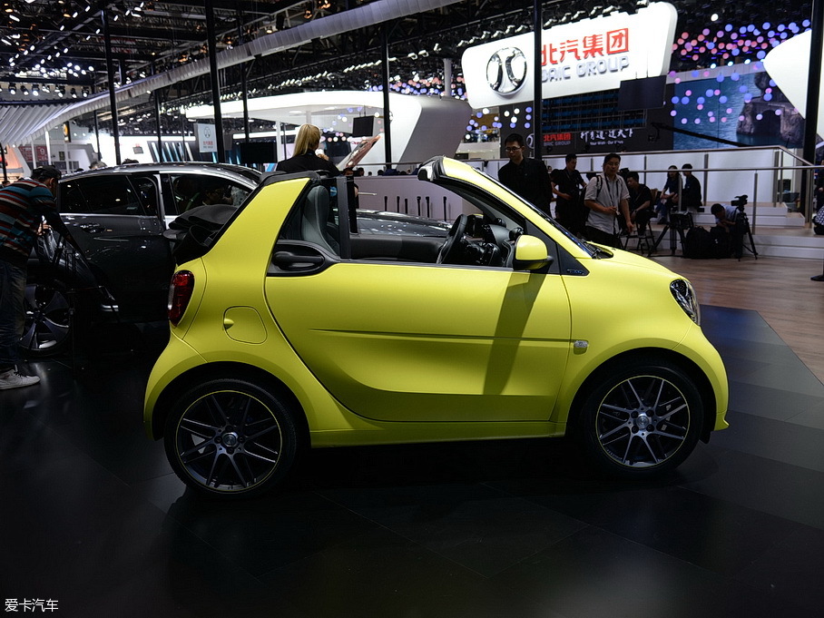 2016款巴博斯 smart fortwo