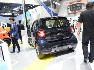 Ͳ˹ smart fortwo