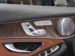 2016YGLCCoupe(M) Ϻ܇չ