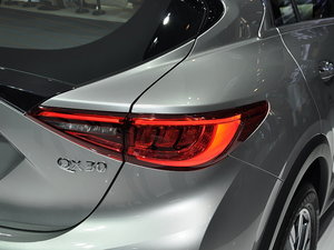 ӢQX30