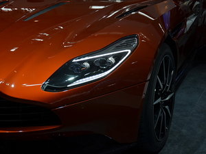 DB11