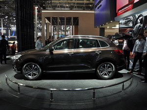 BX7