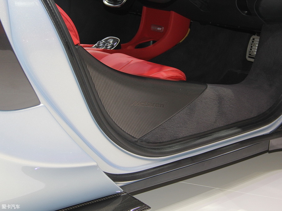 2016���~�P��570GT 