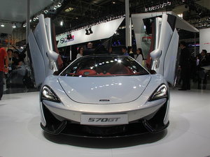 570GT