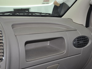 2016ͨMAXUS V80 Ϻ܇չ