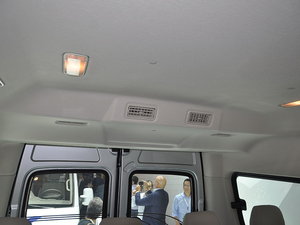 2016ͨMAXUS V80 Ϻ܇չ