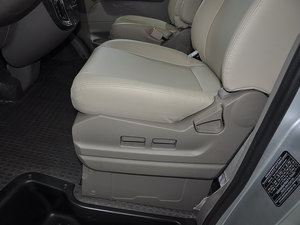 2016ͨMAXUS V80 Ϻ܇չ