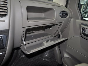 2016ͨMAXUS V80 Ϻ܇չ