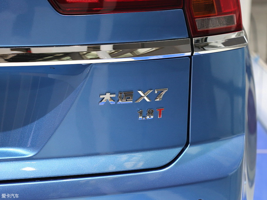 众泰汽车2016款大迈X7