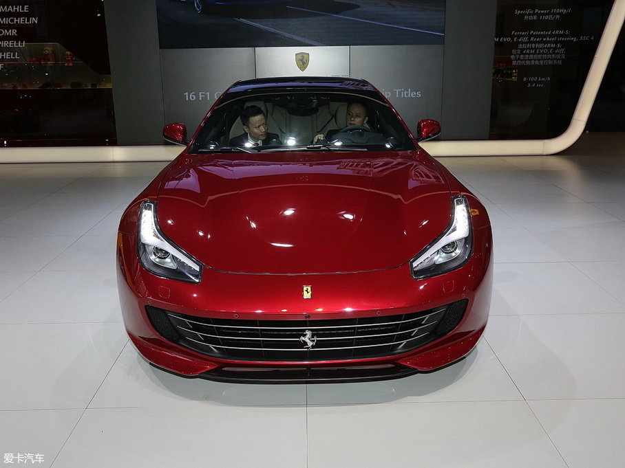 2016GTC4Lusso 