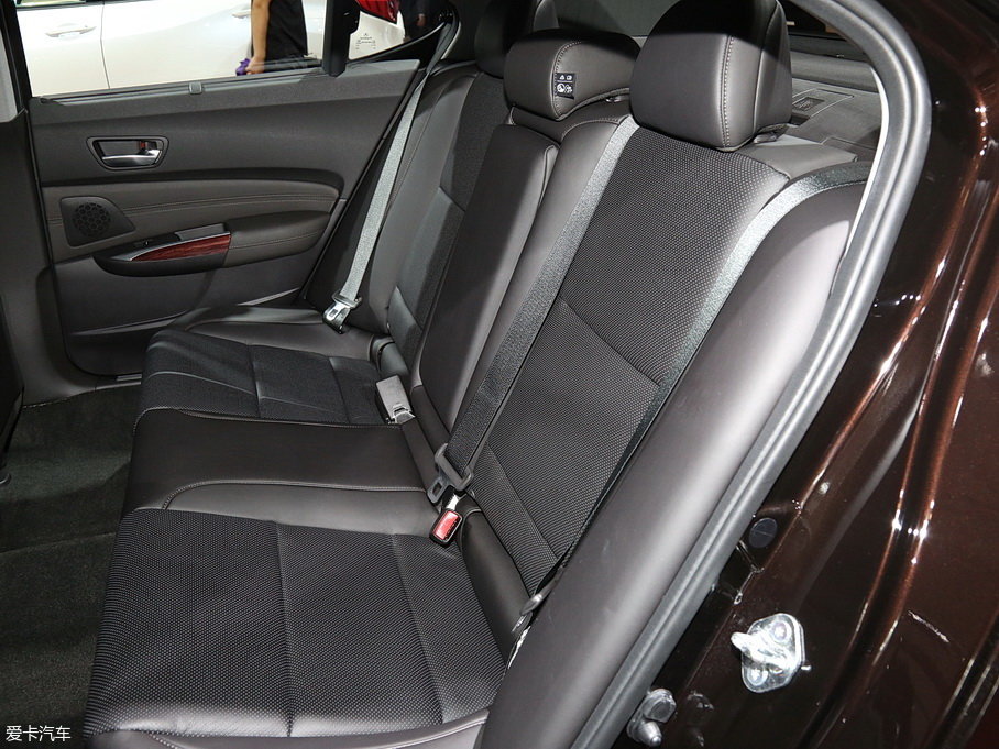 2015��֎��TLX(�M��) 