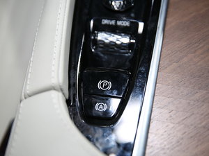 2016֠S90(M(jn)) Ϻ܇(ch)չ