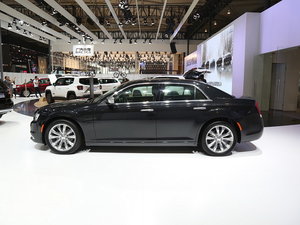 2016款克莱斯勒300C(进口) 上海车展