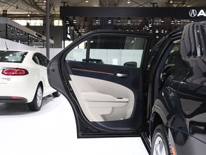 2016R˹300C(M(jn)) Ϻ܇չ