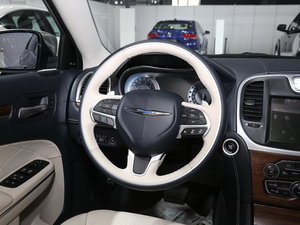 2016款克莱斯勒300C(进口) 上海车展
