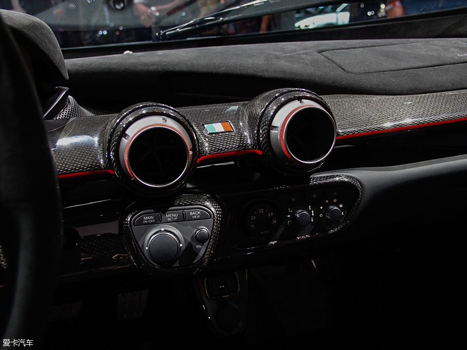 LaFerrari Aperta 2016巴黎車展靜評