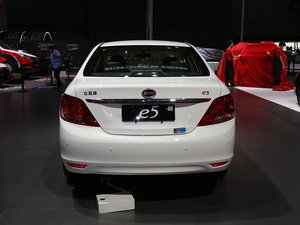 ǵe5