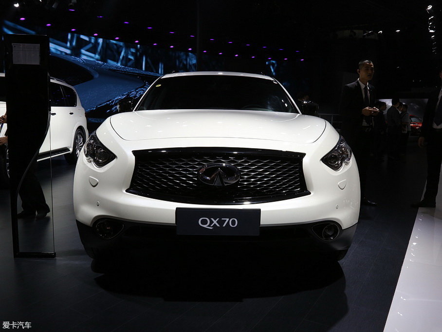 2016ӢQX70 