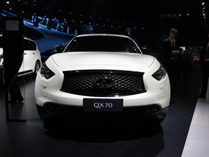 ӢQX70