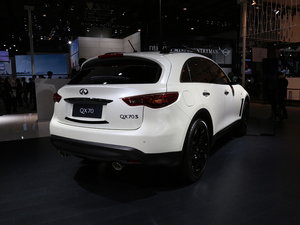 ӢQX70