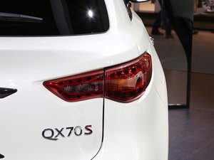 ӢQX70