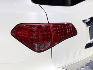 ӢQX80