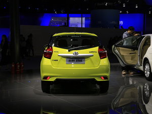 YARiS L 