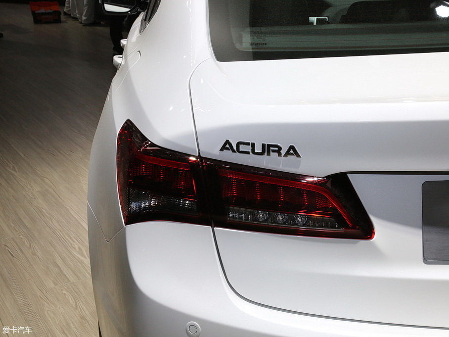 2015��֎��TLX(�M��) 