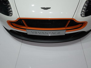 V8 Vantage