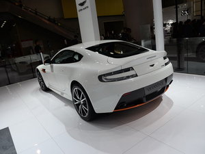 V8 Vantage
