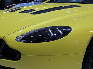 V12 Vantage