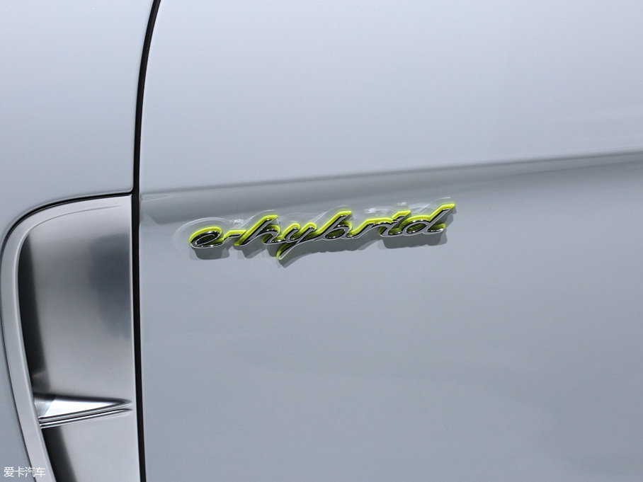 ʱݷȫPanamera Turbo S E-Hybridӳ棬³ǿΪPanamera Turbo 4.0TĲʽ϶汾˼ӳ