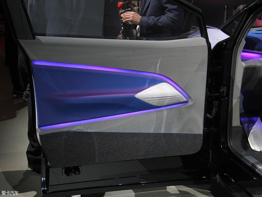 2017���I.D.Crozz 