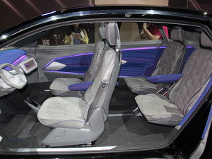 2017���I.D.Crozz �Ϻ�܇չ