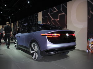 2017���I.D.Crozz �Ϻ�܇չ