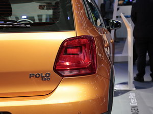 2016Cross Polo Ϻչ