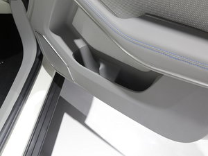 2017SS330 BEV Ϻ܇չ