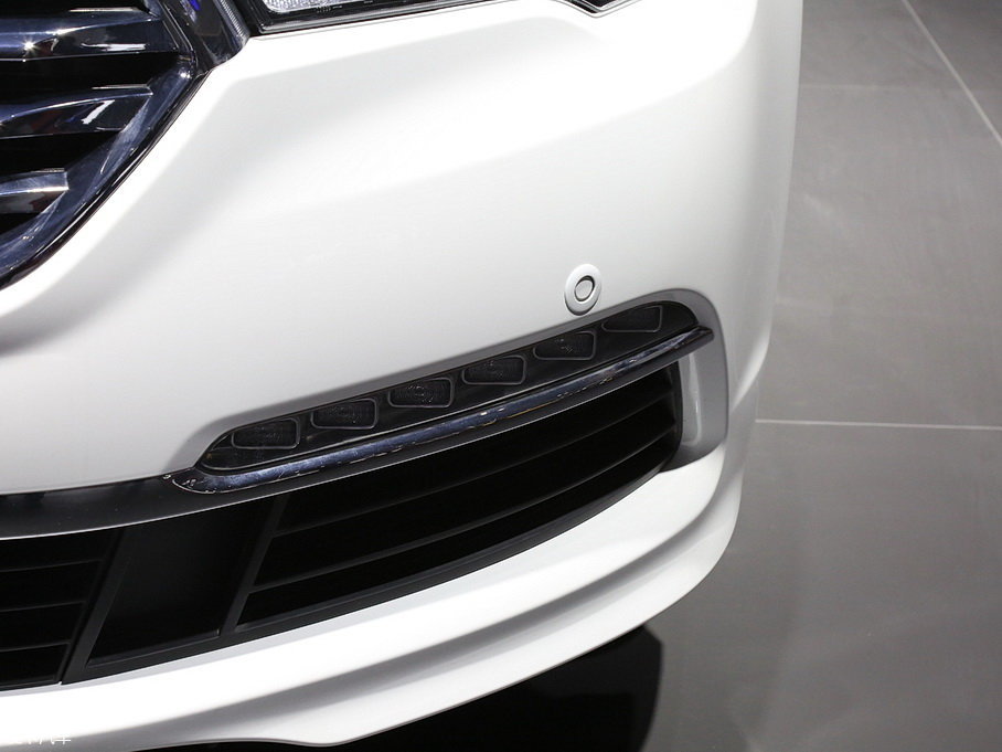 2015������820EV 