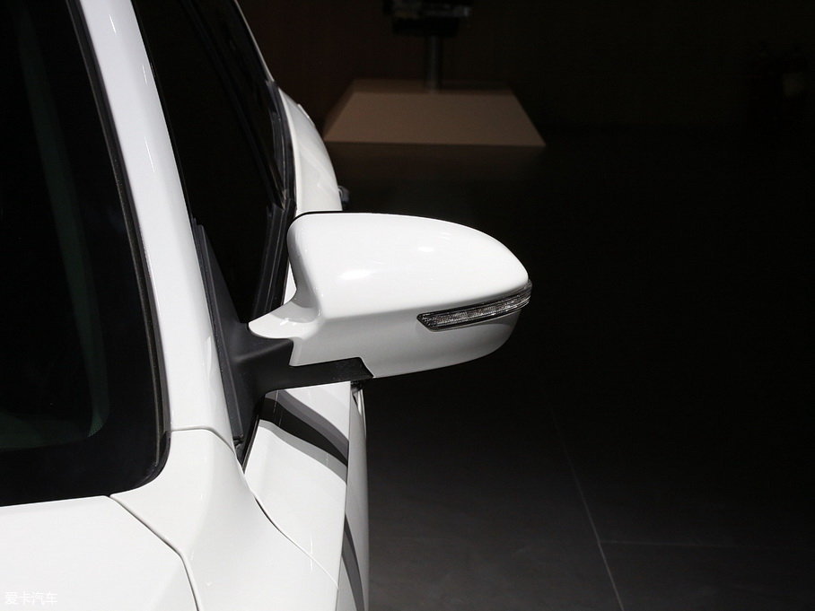 2015������820EV 