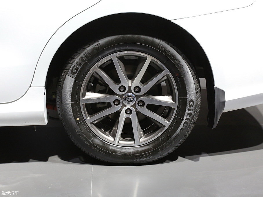 2015������820EV 