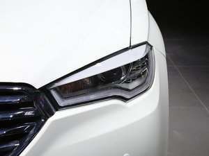 2015������820EV �Ϻ�܇չ