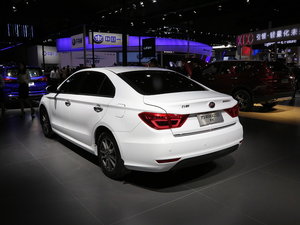 2015������820EV �Ϻ�܇չ