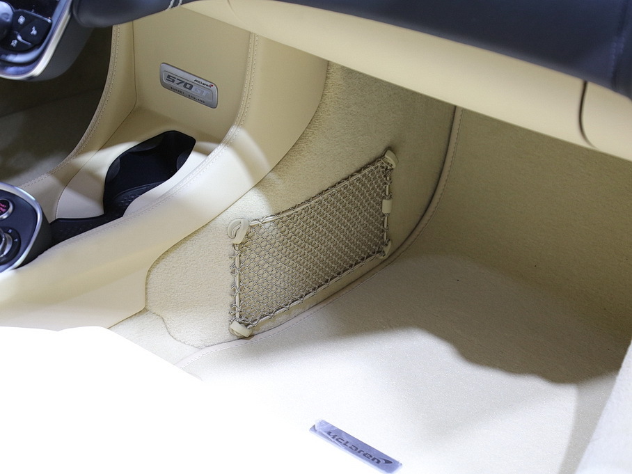 2017���~�P��570GT 