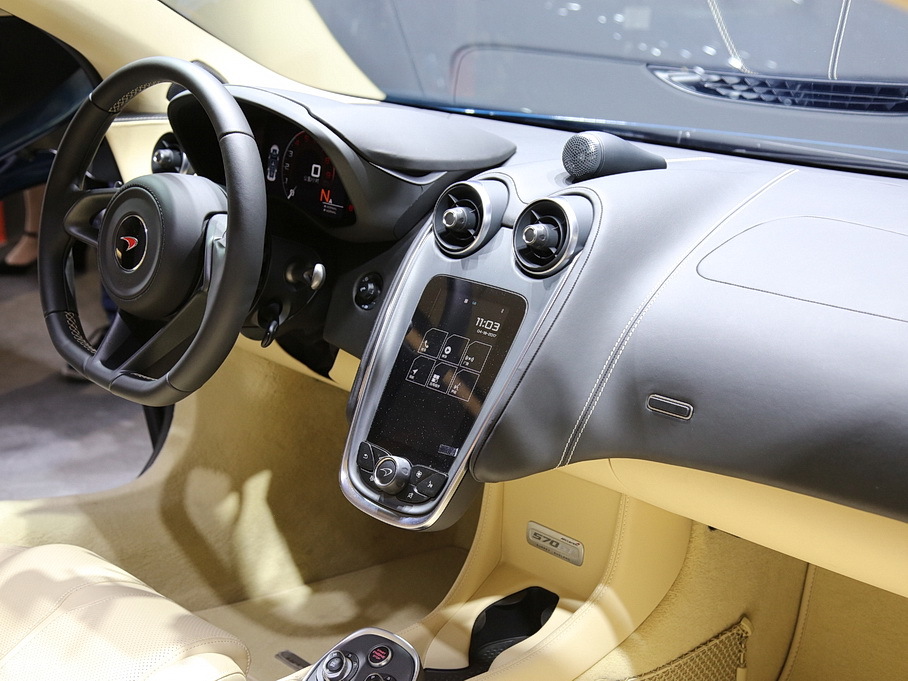 2017���~�P��570GT 