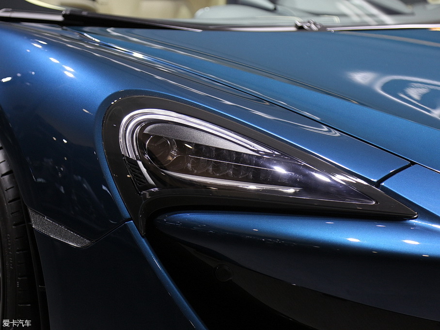 2017���~�P��570GT 