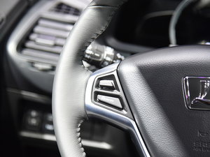 2017(yu)6 SUV Ϻ܇չ