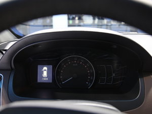 2015ͨMAXUS EG10 Ϻ܇չ