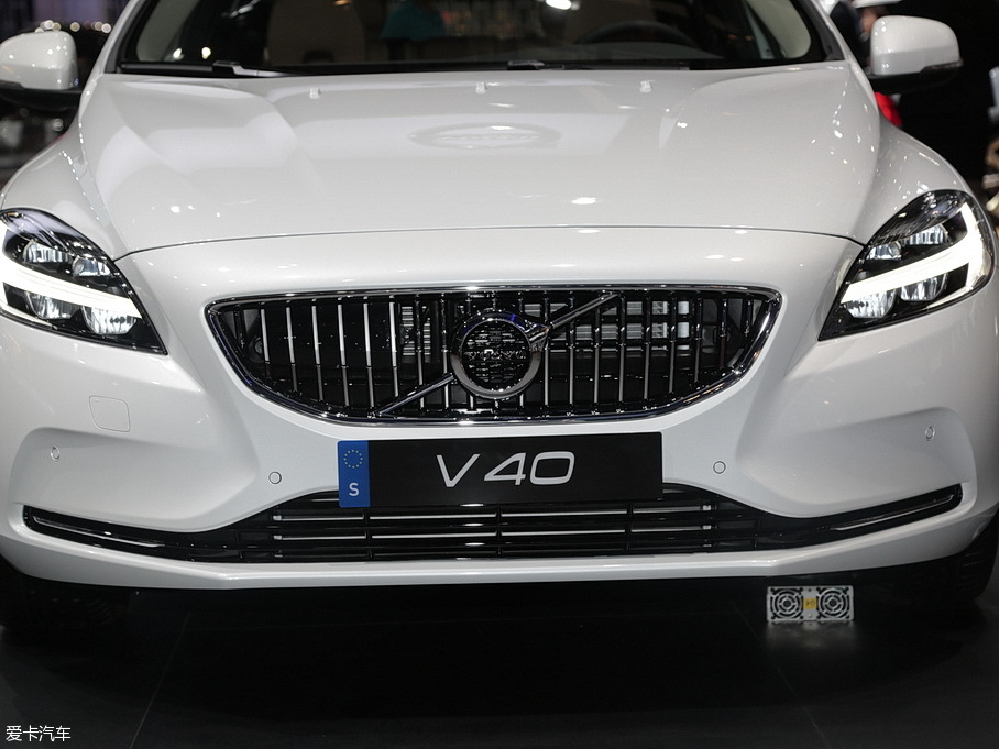 2017֠V40 