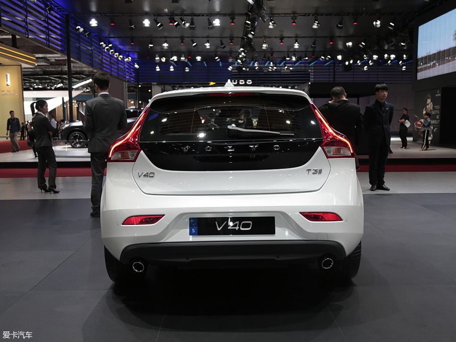 2017֠V40 