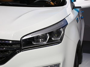 2017ʥ_(d)WX35 Ϻ܇չ